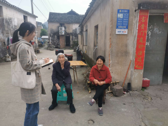 选调生徐佳怡：“毋告”乡音见成长