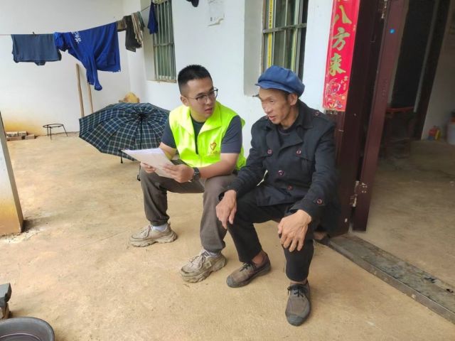 选调生张子楠：在壮乡苗岭中嗅见泥土芬芳