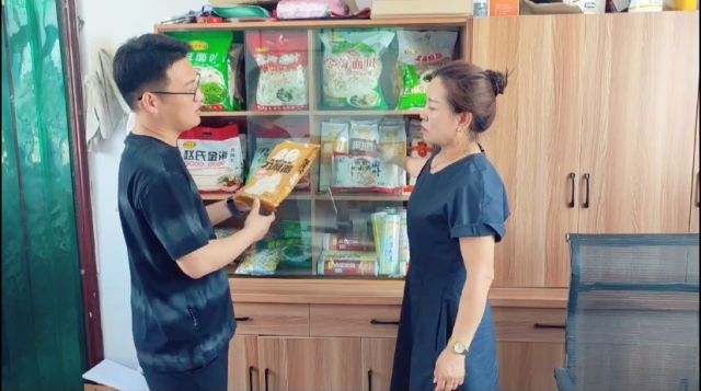 选调生任明源：用心讲好周庄小麦故事