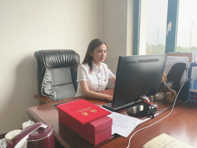选调生张宇佳：赏遍世间烟火 最美乡村篝火